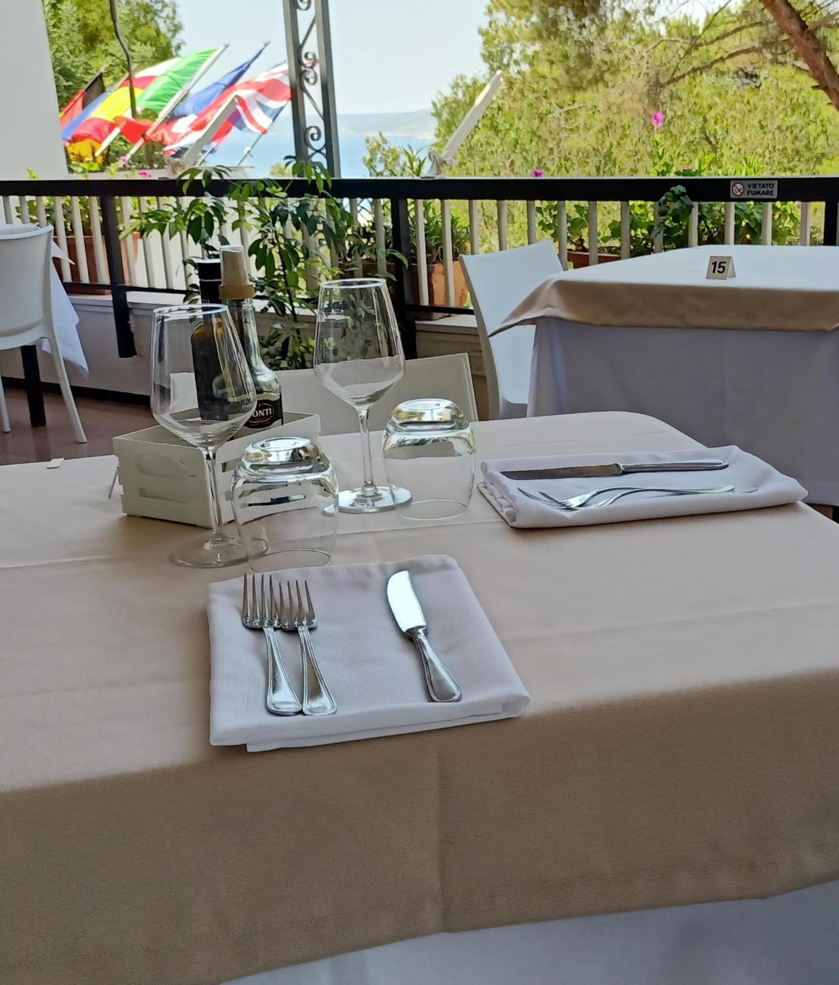 Hotel Degli Ulivi Castro  Eksteriør bilde